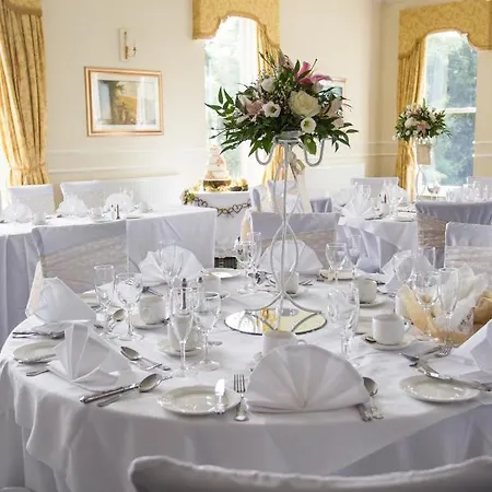 Grinkle Park 4* Loftus