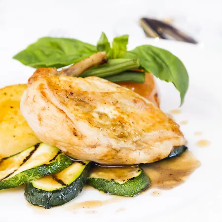 Grinkle Park 4* Loftus