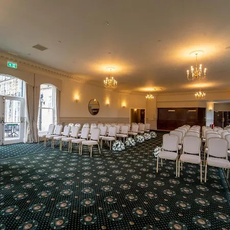 Grinkle Park Hotel 4*