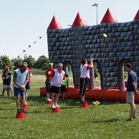 Grinkle Park Отель