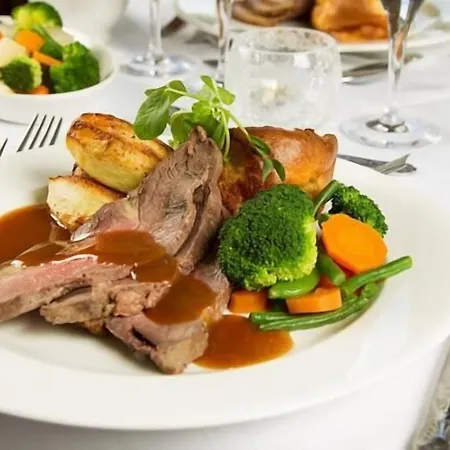 Отель Grinkle Park Лофтус